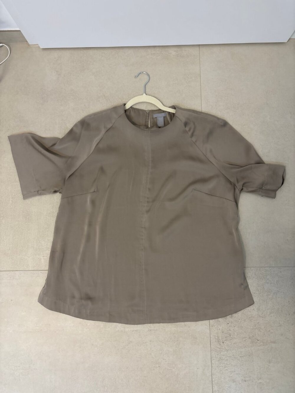 H&M Taupe Satin Blouse 3/4 Sleeve Button Back Neck Size XL